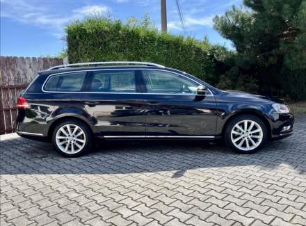 Volkswagen - Passat