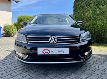 Volkswagen - Passat