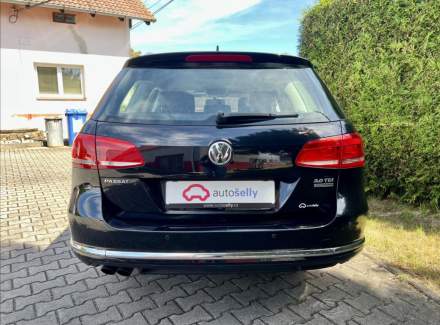 Volkswagen - Passat