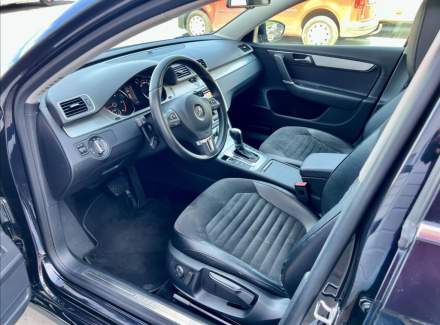Volkswagen - Passat