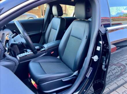 Mercedes-Benz - CLA