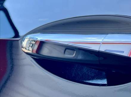 Mercedes-Benz - E-class