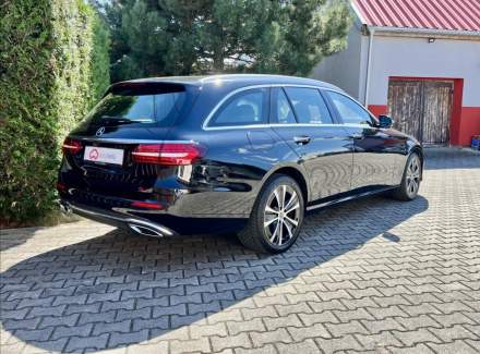 Mercedes-Benz - E-class