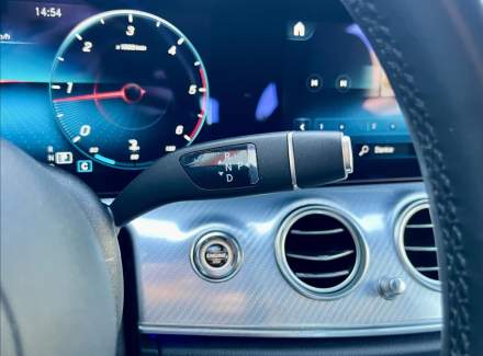 Mercedes-Benz - E-class