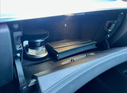 Mercedes-Benz - E-class