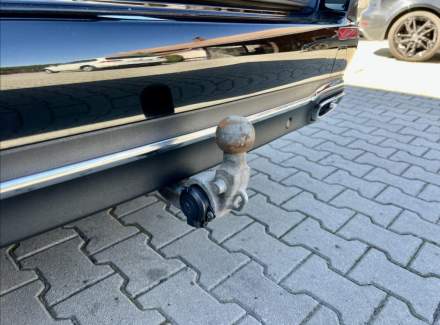 Mercedes-Benz - E-class