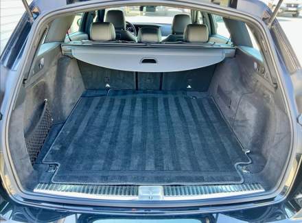 Mercedes-Benz - E-class