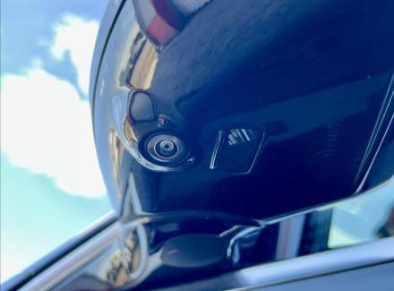 Mercedes-Benz - E-class