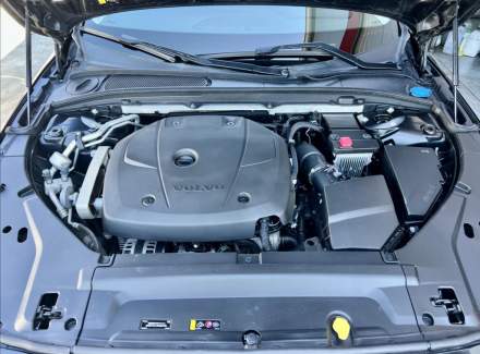 Volvo - V90