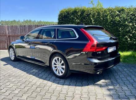 Volvo - V90