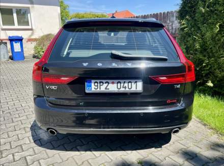 Volvo - V90