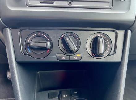 Volkswagen - Polo