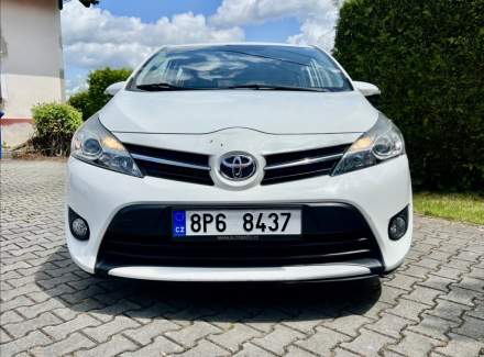 Toyota - Verso