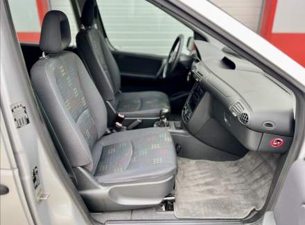 Mercedes-Benz - Vaneo