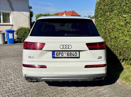 Audi - Q7