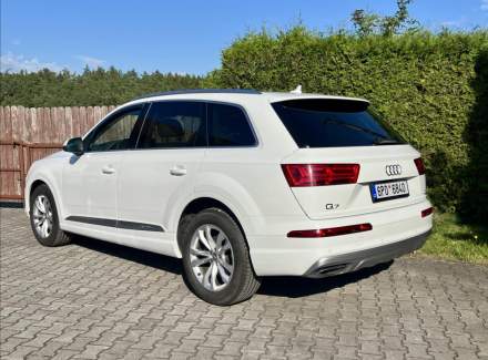 Audi - Q7