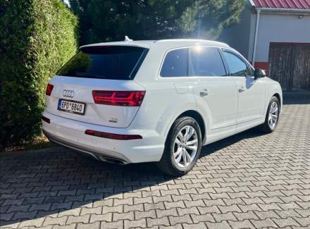Audi - Q7