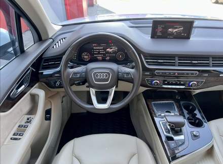 Audi - Q7