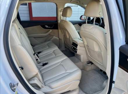 Audi - Q7