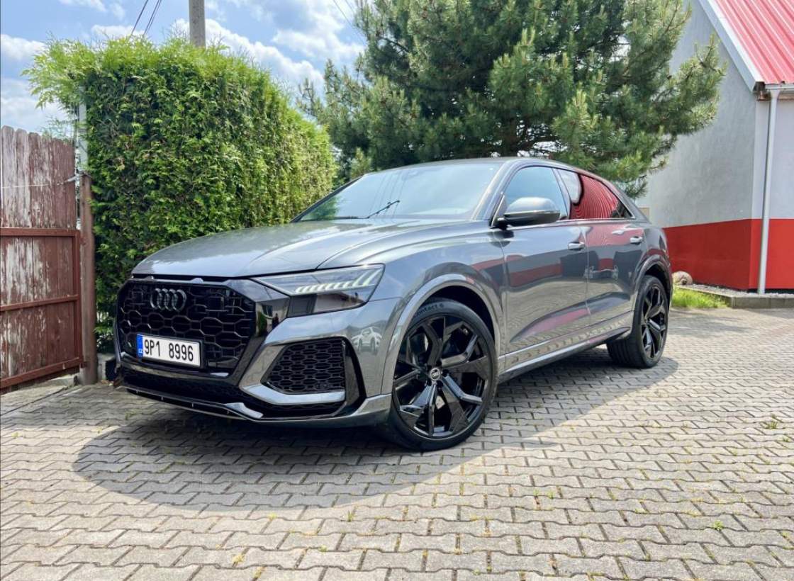Audi - RS Q8