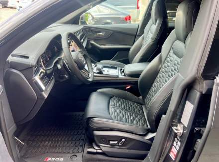 Audi - RS Q8