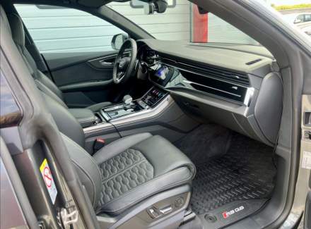 Audi - RS Q8