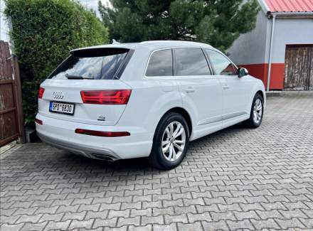 Audi - Q7