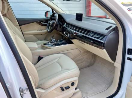 Audi - Q7