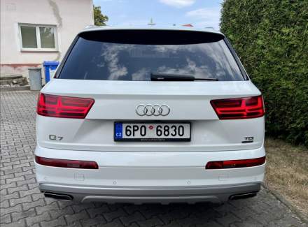 Audi - Q7