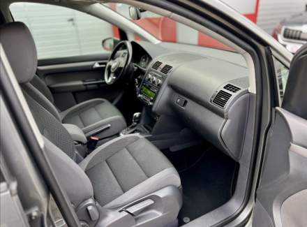 Volkswagen - Touran