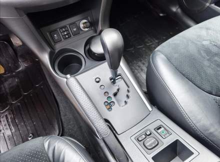 Toyota - RAV 4