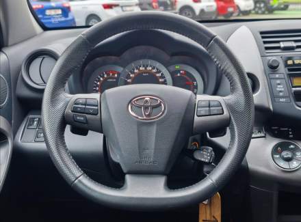 Toyota - RAV 4