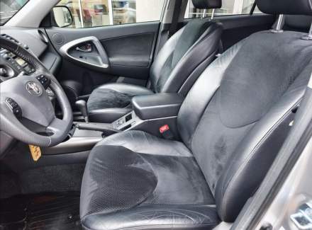 Toyota - RAV 4
