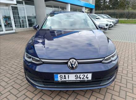Volkswagen - Golf