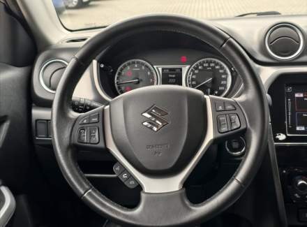 Suzuki - Vitara