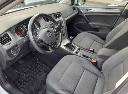 Volkswagen - Golf