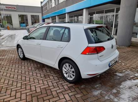 Volkswagen - Golf