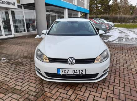 Volkswagen - Golf