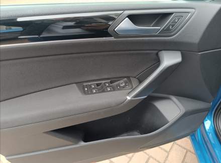 Volkswagen - Touran
