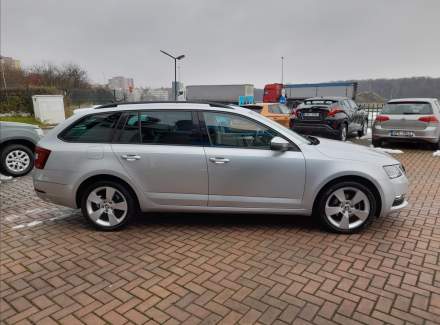 Škoda - Octavia