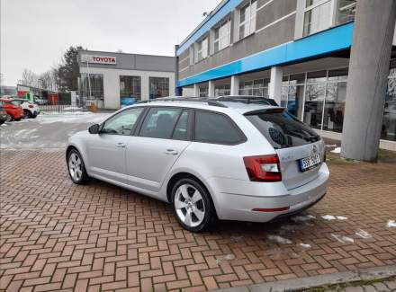 Škoda - Octavia