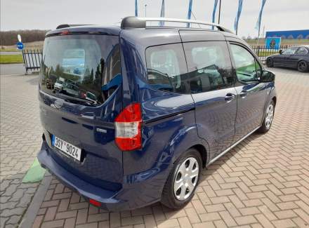 Ford - Tourneo Courier