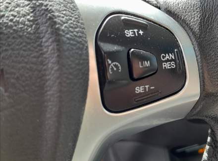 Ford - Tourneo Courier