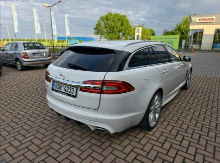 Jaguar - XF