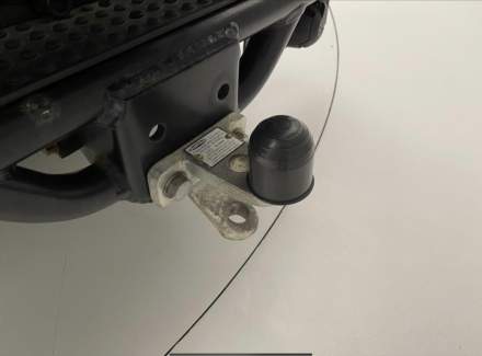 Land Rover - Defender