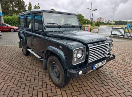 Land Rover - Defender