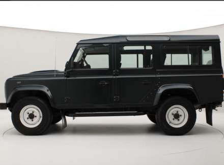 Land Rover - Defender