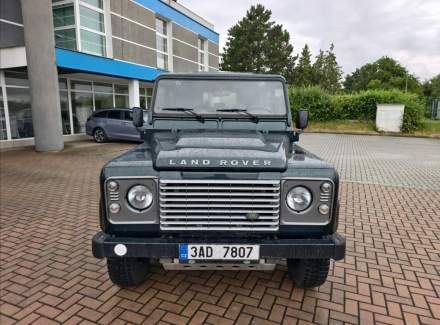 Land Rover - Defender