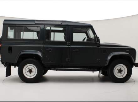 Land Rover - Defender
