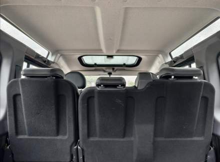 Land Rover - Defender